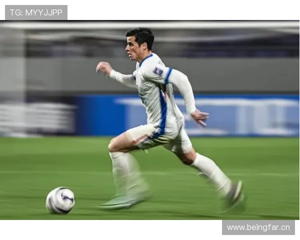 申花防守稳固但进攻乏力,致命短板已逐步反映在战绩走势中 申花防守稳固但进攻乏力,致命短板已逐步反映在战绩走势中