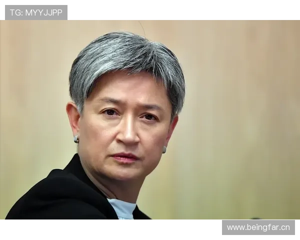 说常园工资多惊人吧，外人根本想象不到他私下怎么花钱的